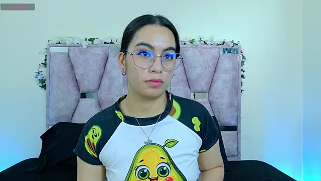 iris and damian online show from December 5, 2025, 3:41 pm