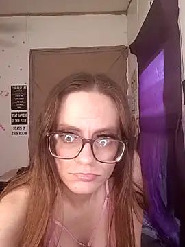 Snapshot of snowbird1117 chatting on February 17, 2026, 7:42 pm snowbird1117 online show from February 17, 2026, 7:42 pm