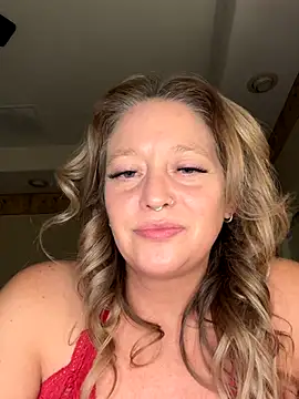 MissyLovelace online show from December 20, 2025, 2:02 pm