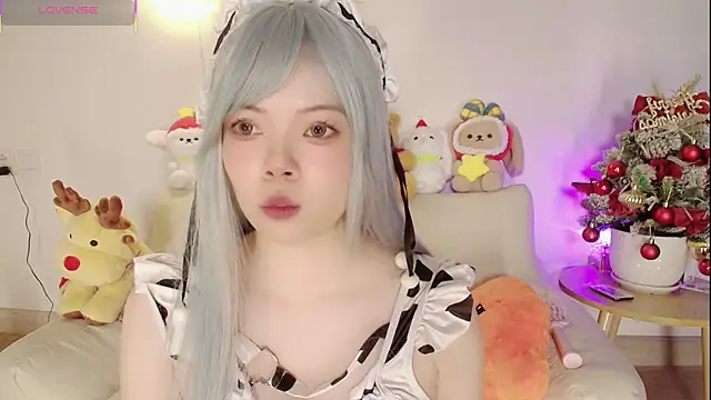 Miyeoonn online show from December 17, 2025, 3:07 pm