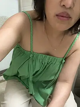 luckybaby666999 online show from July 13, 2026, 1:14 pm