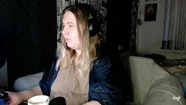 Snapshot of SecretGodnes chatting on January 6, 2026, 1:37 pm SecretGodnes online show from January 6, 2026, 1:37 pm