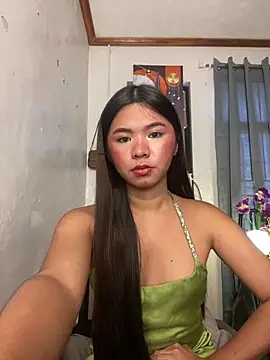 Snapshot of voganmarie chatting on April 9, 2026, 6:02 am voganmarie online show from April 9, 2026, 6:02 am