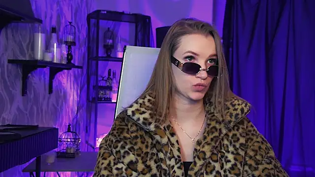 Snapshot of Megan_Rodgers chatting on February 22, 2026, 5:44 pm Megan Rodgers online show from February 22, 2026, 5:44 pm