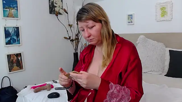 Snapshot of OlgaPavlova chatting on February 18, 2026, 2:02 pm OlgaPavlova online show from February 18, 2026, 2:02 pm