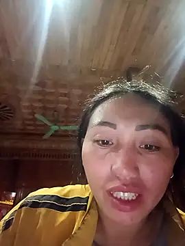 Snapshot of Lorena-a chatting on December 16, 2025, 11:37 am Lorena-a online show from December 16, 2025, 11:37 am