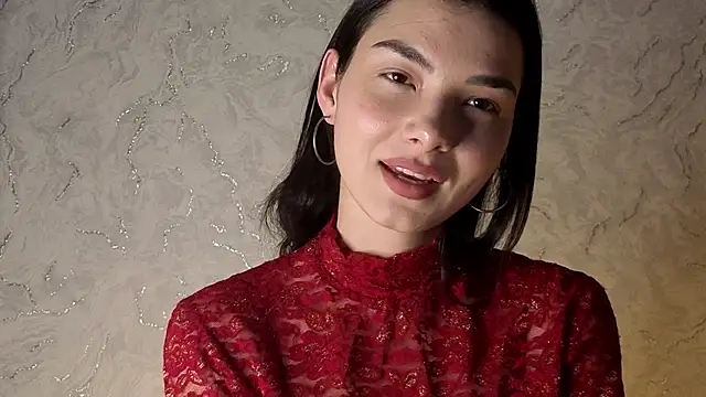 Snapshot of Laura_Sunday chatting on December 15, 2025, 11:36 am Laura Sunday online show from December 15, 2025, 11:36 am