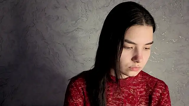 Snapshot of Laura_Sunday chatting on February 2, 2026, 11:31 am Laura Sunday online show from February 2, 2026, 11:31 am