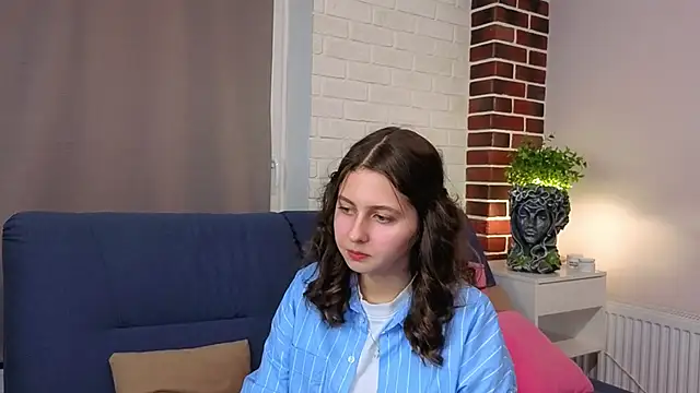 Snapshot of DanetteSaab chatting on December 5, 2025, 7:10 pm DanetteSaab online show from December 5, 2025, 7:10 pm