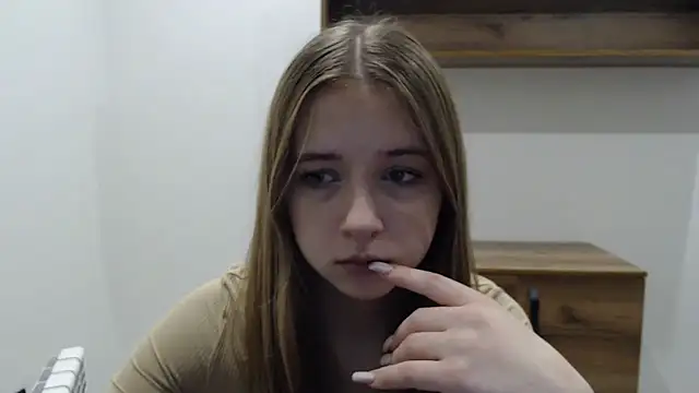 Snapshot of SweetBellaa_ chatting on December 16, 2025, 11:26 am SweetBellaa online show from December 16, 2025, 11:26 am