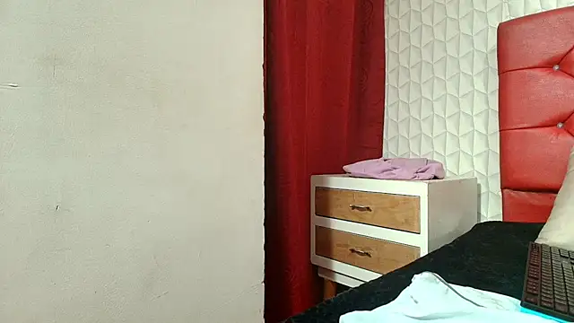 Snapshot of Elizabetth_Roman chatting on February 18, 2026, 6:09 am Elizabetth Roman online show from February 18, 2026, 6:09 am