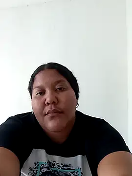 Snapshot of VaneandRossy chatting on December 22, 2025, 1:30 pm VaneandRossy online show from December 22, 2025, 1:30 pm