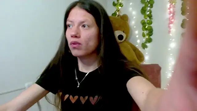 Snapshot of daphne160920 chatting on December 5, 2025, 3:09 pm daphne160920 online show from December 5, 2025, 3:09 pm