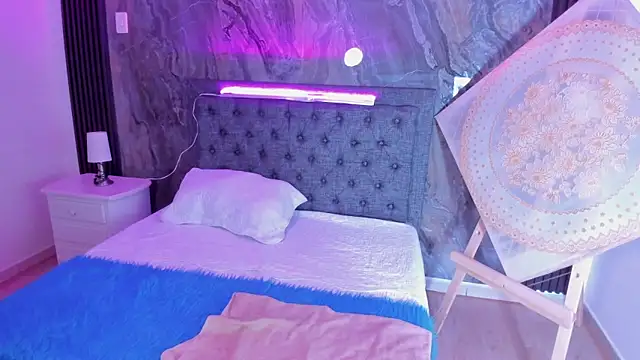 Snapshot of Alicee_Stonee_ chatting on January 6, 2026, 7:28 pm Alicee Stonee online show from January 6, 2026, 7:28 pm