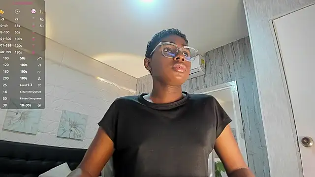 Snapshot of teylor_lovee chatting on February 8, 2026, 8:56 pm teylor lovee online show from February 8, 2026, 8:56 pm