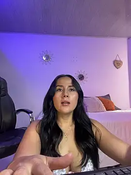 Snapshot of thaily_22 chatting on December 4, 2025, 6:49 pm thaily 22 online show from December 4, 2025, 6:49 pm