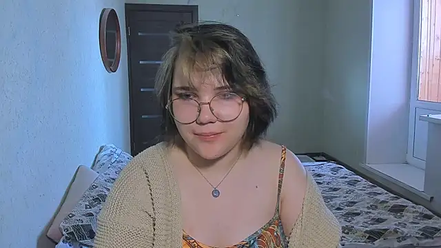 Lily-Violet online show from March 23, 2026, 7:45 am