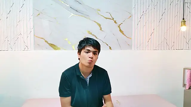 Snapshot of NatyAndAlex chatting on January 8, 2026, 10:01 pm NatyAndAlex online show from January 8, 2026, 10:01 pm