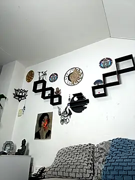 TheAlejandroDolls2 online show from December 17, 2025, 12:33 pm