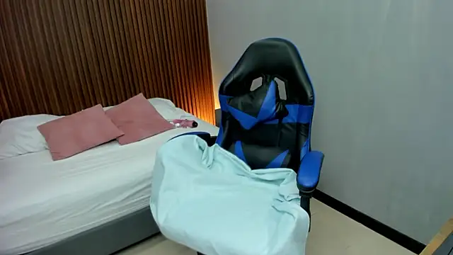 Snapshot of madison_saenzz chatting on February 18, 2026, 12:34 pm madison saenzz online show from February 18, 2026, 12:34 pm