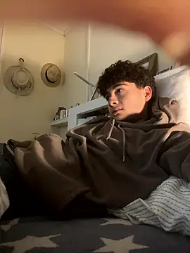 Snapshot of hungspanishtwink chatting on January 17, 2026, 9:18 pm hungspanishtwink online show from January 17, 2026, 9:18 pm