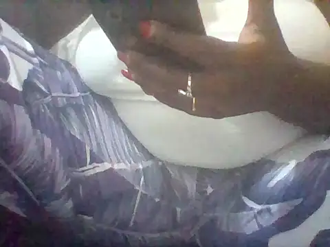 Snapshot of Thand03 chatting on February 22, 2026, 8:18 pm Thand03 online show from February 22, 2026, 8:18 pm