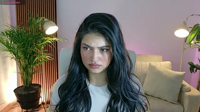 Snapshot of victoria___moon chatting on February 19, 2026, 1:07 pm victoria moon online show from February 19, 2026, 1:07 pm