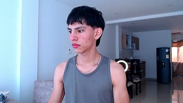 Snapshot of andrew_courtzz chatting on January 16, 2026, 8:35 pm andrew courtzz online show from January 16, 2026, 8:35 pm