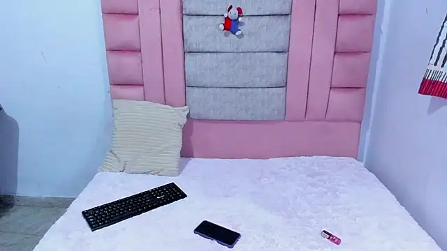 AdaraandMichael online show from February 6, 2026, 3:55 am