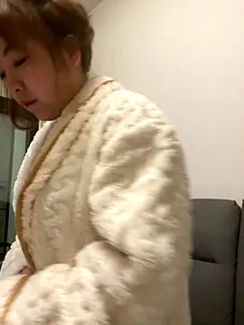 Snapshot of bibi347127 chatting on December 22, 2025, 1:35 am bibi347127 online show from December 22, 2025, 1:35 am