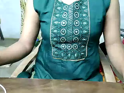 ishiii-69 online show from December 18, 2025, 5:30 pm