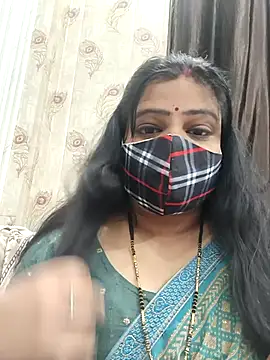 Snapshot of desiriya14 chatting on December 19, 2025, 8:32 am desiriya14 online show from December 19, 2025, 8:32 am