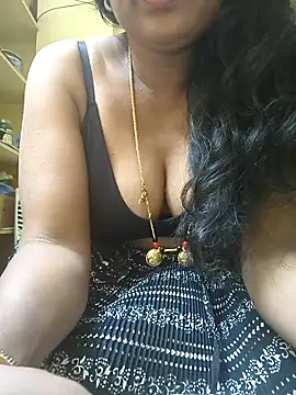 Snapshot of Preeti345 chatting on December 15, 2025, 4:55 pm Preeti345 online show from December 15, 2025, 4:55 pm