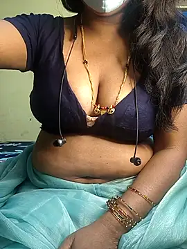 Snapshot of Preeti345 chatting on February 12, 2026, 3:18 pm Preeti345 online show from February 12, 2026, 3:18 pm