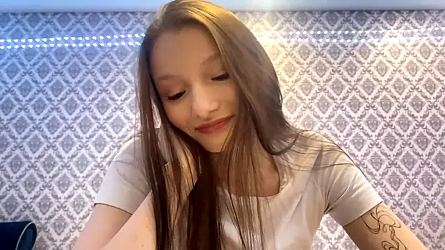 Snapshot of Cleonoth2o chatting on December 5, 2025, 6:37 pm Cleonoth2o online show from December 5, 2025, 6:37 pm