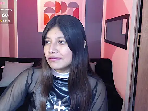 Snapshot of Hannna_Velour chatting on December 16, 2025, 2:11 pm Hannna Velour online show from December 16, 2025, 2:11 pm