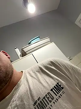 Snapshot of CharlyAlfa22 chatting on January 17, 2026, 3:39 pm CharlyAlfa22 online show from January 17, 2026, 3:39 pm