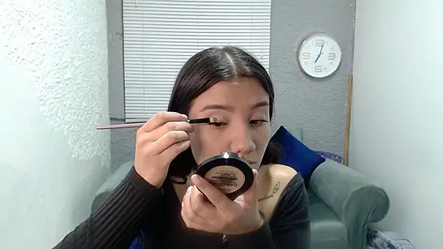 aurorafuckass online show from December 5, 2025, 3:09 pm