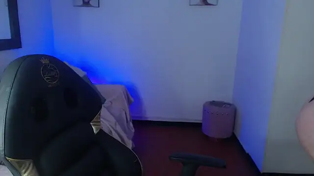 Sara valderrama  online show from January 17, 2026, 12:32 pm