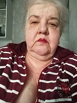 HapinessLovee online show from February 14, 2026, 9:28 am