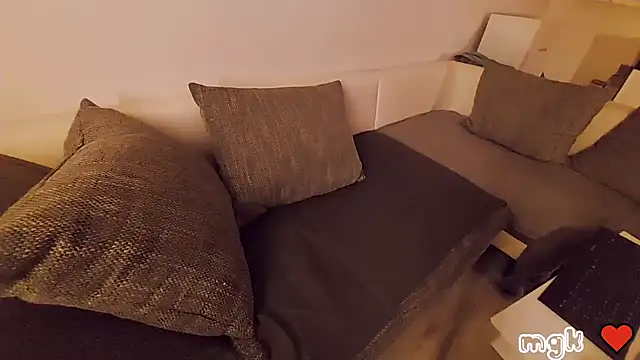 Snapshot of mindfvkc chatting on January 19, 2026, 1:53 am mindfvkc online show from January 19, 2026, 1:53 am