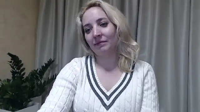 Snapshot of sweetpussy chatting on February 23, 2025, 4:13 pm sweetpussy online show from February 23, 2025, 4:13 pm