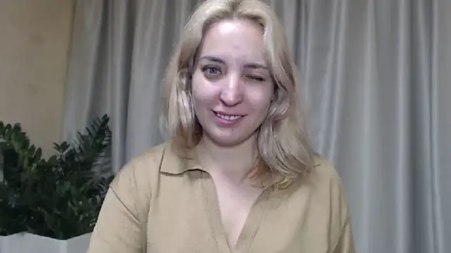 Snapshot of sweetpussy chatting on October 3, 2025, 2:03 pm sweetpussy online show from October 3, 2025, 2:03 pm