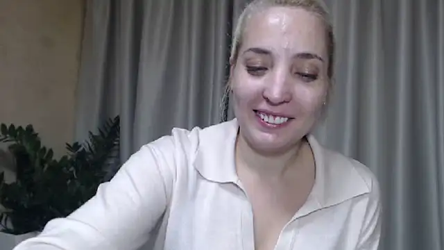 Snapshot of sweetpussy chatting on October 4, 2025, 2:59 pm sweetpussy online show from October 4, 2025, 2:59 pm