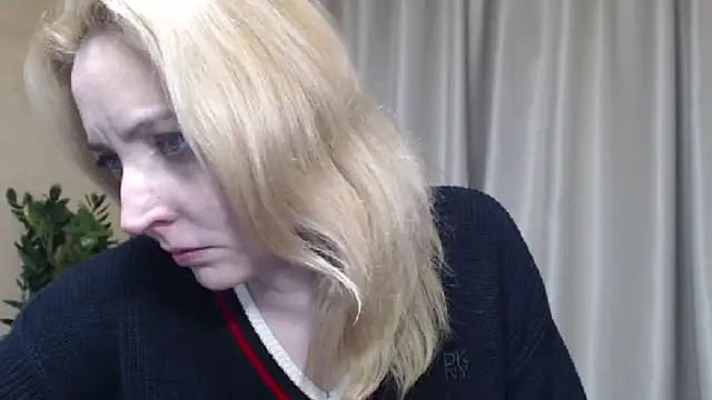 sweetpussy online show from April 25, 2026, 3:31 pm
