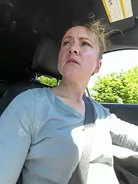 alluringpixie online show from May 14, 2026, 3:19 pm