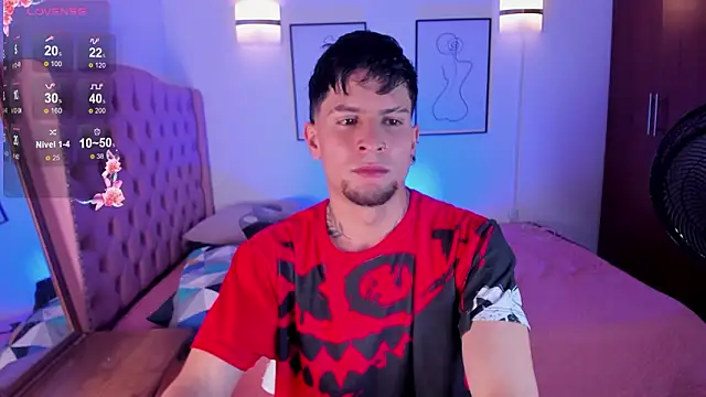 vaalentiino online show from March 3, 2026, 6:25 pm