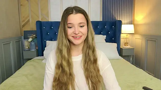 Snapshot of Lina_Sinerz chatting on February 9, 2026, 8:35 pm Lina Sinerz online show from February 9, 2026, 8:35 pm