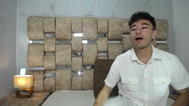 KathyAiden online show from February 13, 2026, 7:43 pm