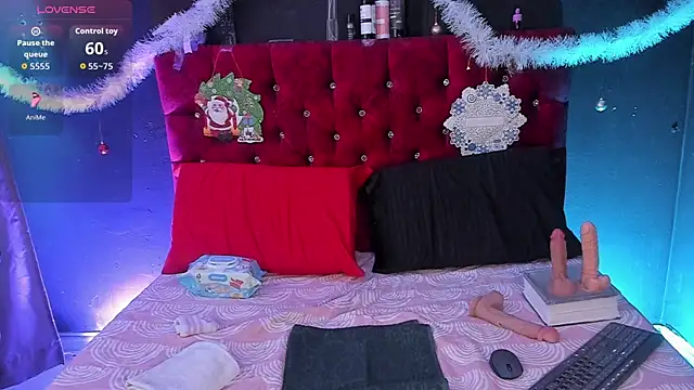 Snapshot of Cherry_sweetty11 chatting on December 16, 2025, 7:08 pm Cherry sweetty11 online show from December 16, 2025, 7:08 pm